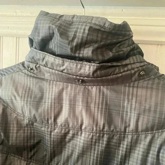 Columbia Omni Shield jacket with detachable hood - Picture 2 of 9